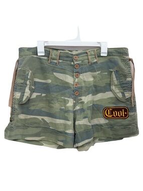 Harajuku Lovers Gwen Stefani Women's Camo Shorts Size XL Button-Front Y2K Rare